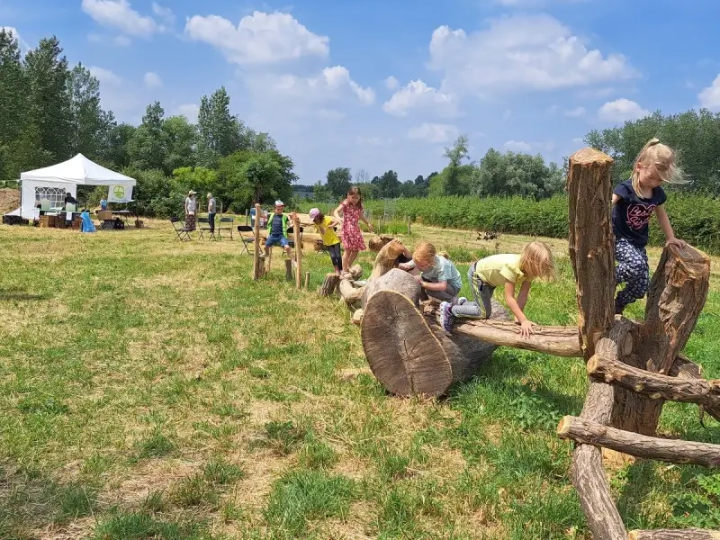 Hoeselt opent speelzone en buitenklas in natuurgebied Vallei van de Winterbeek