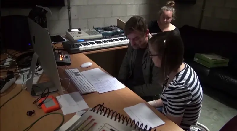 Bekijk hier de videoclip: "Niemand houdt mij tegen"