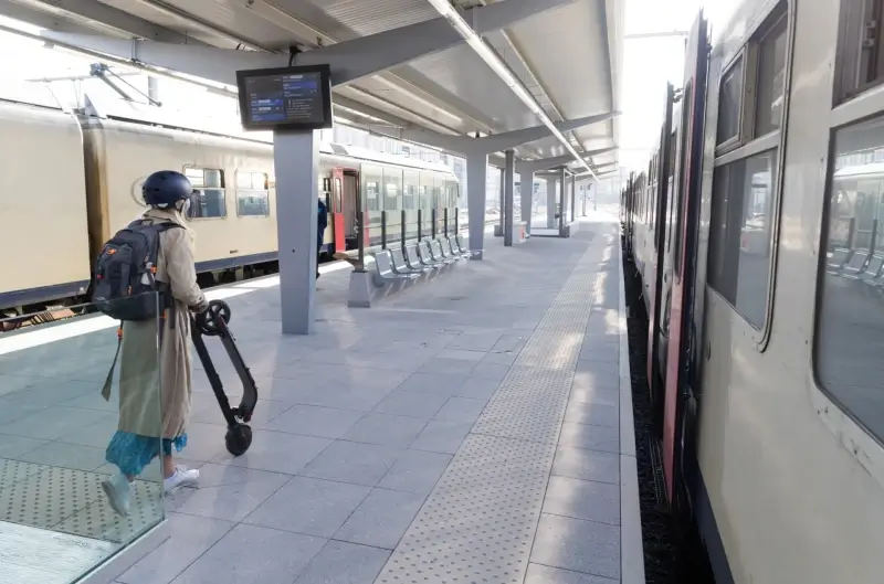 Eerste vernieuwde perron in station Hasselt is klaar