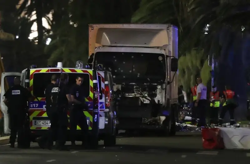 Meer dan 80 doden bij aanslag in Nice