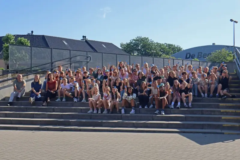 Gemeente Pelt zet 165 verkeersbrigadiers in de bloemetjes