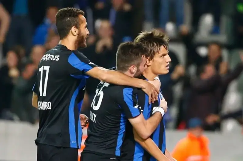 Jelle Vossen nekt zijn ex-club, Racing Genk blijft achter met 0 op 12