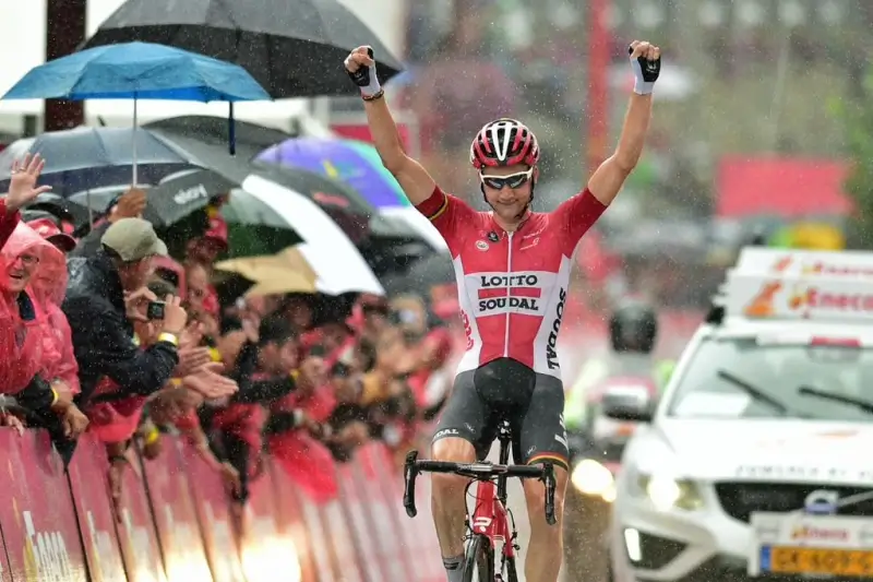 Beresterke Tim Wellens pakt ritzege en leiderstrui in Eneco Tour