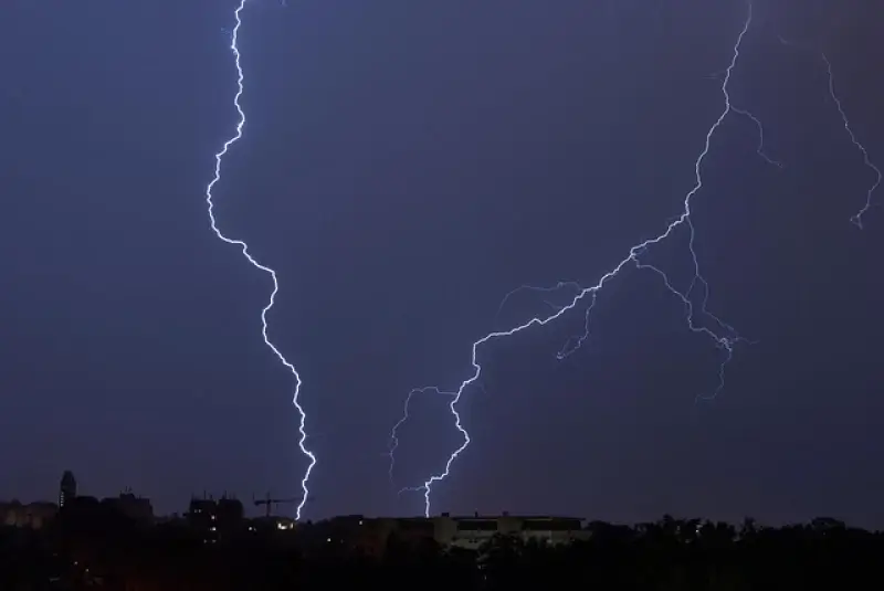 Zwaar onweer op komst