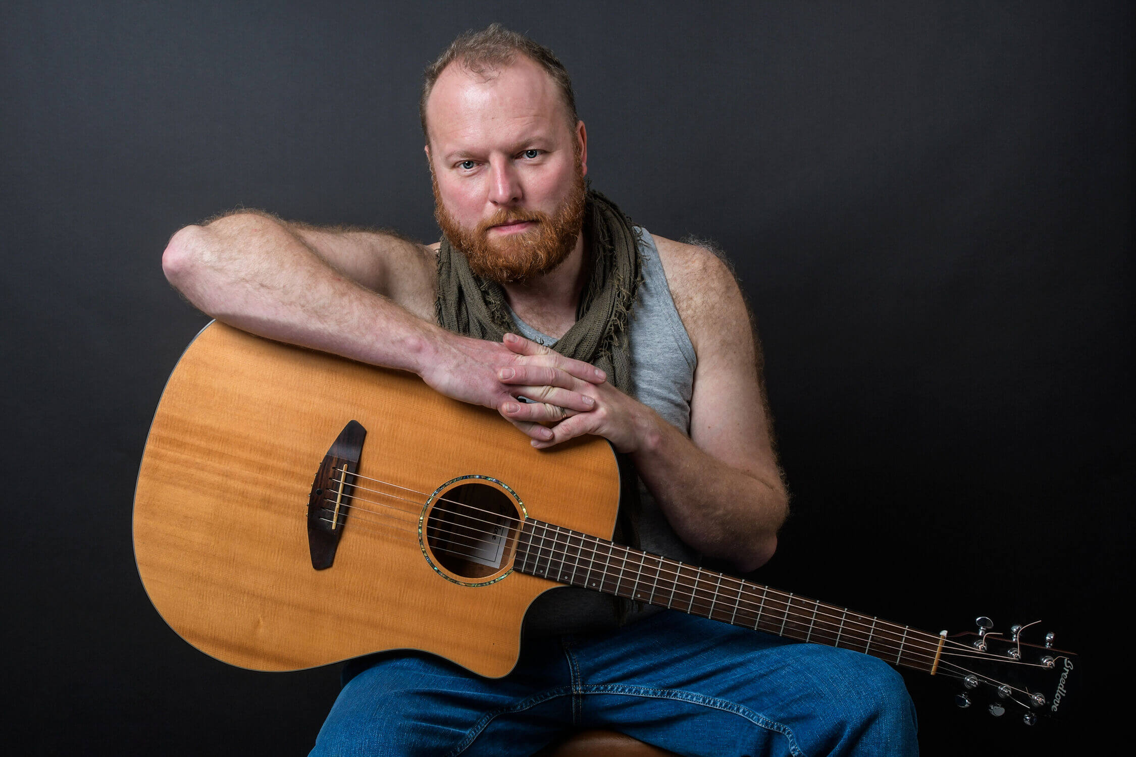 <b><i>Koen Dewulf</i></b>