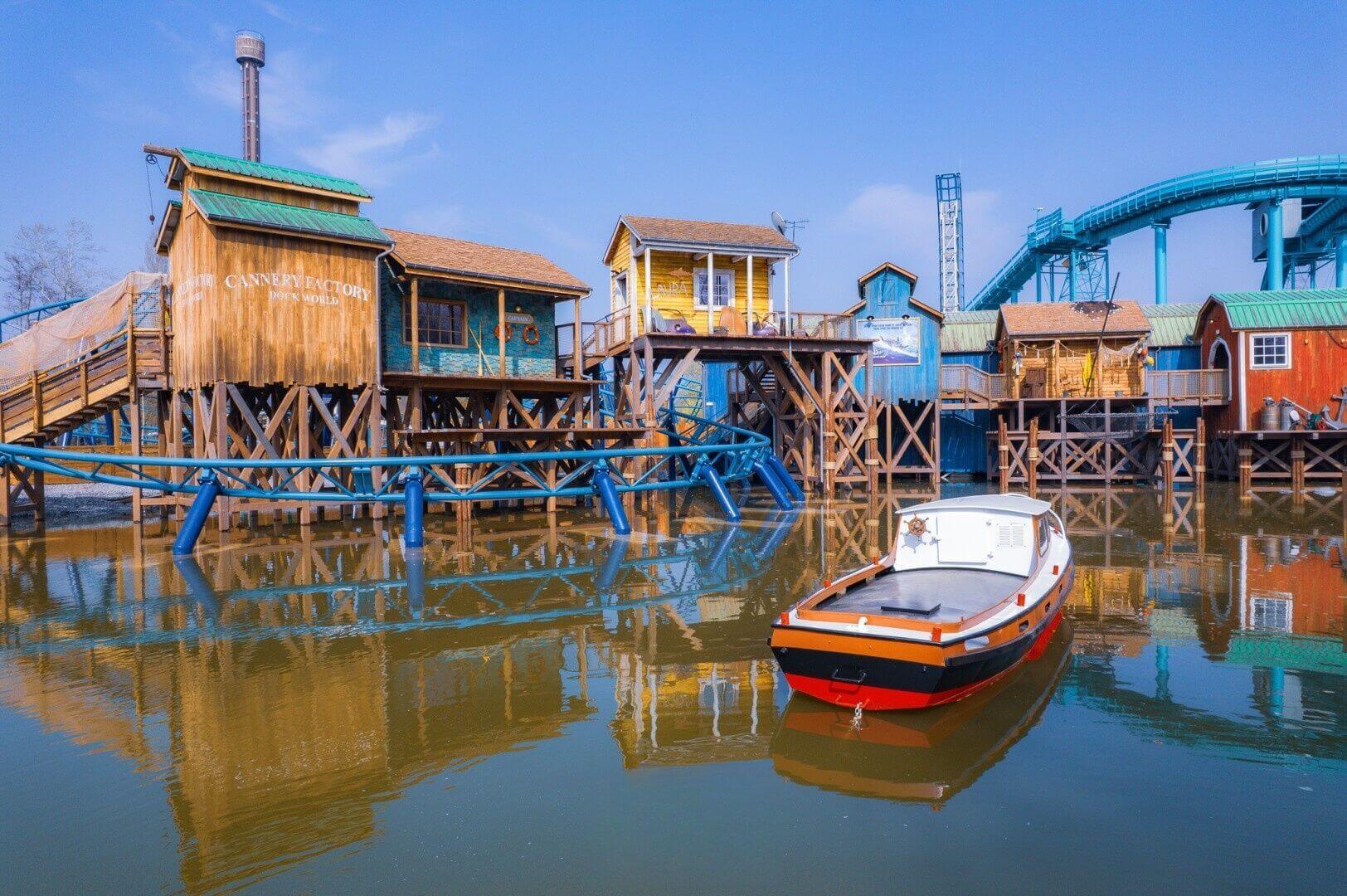 Eye-Opener_Walibi dock world.jpg