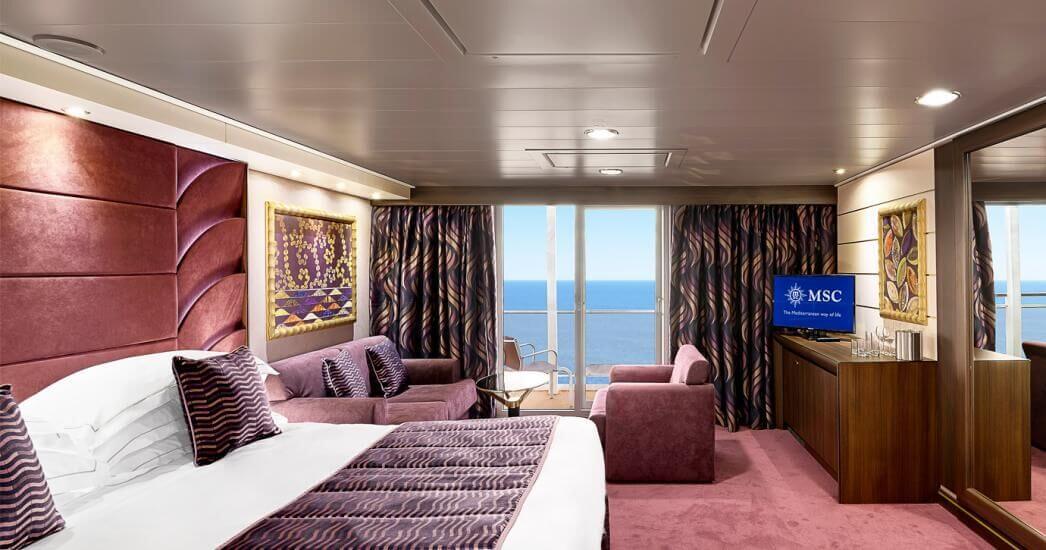 MSC Fantasia - yacht club.jpg